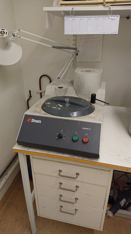 Picture of 2MILab_Surface Polishing
