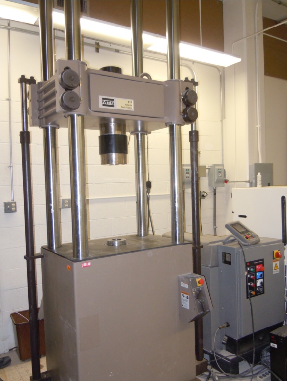 Picture of MTS 810 Material Testing System
