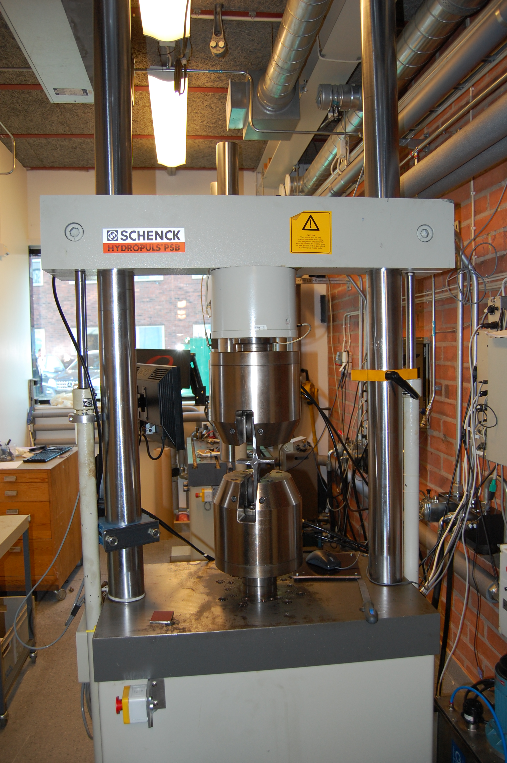 Picture of Schenck PSB 250 Fatigue Testing Machine
