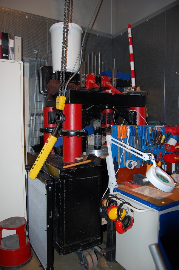 Picture of Dynamic stiffness test rig